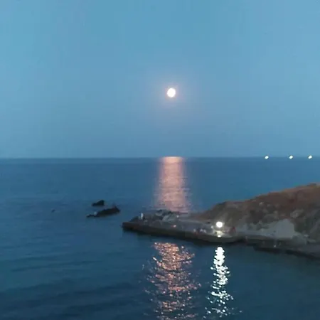 Avli & No2 公寓 萨尔蒂