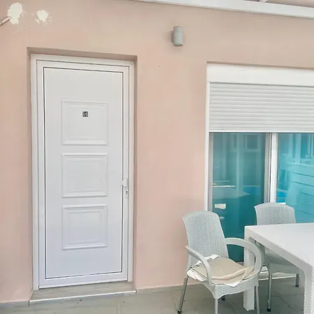 Avli & No2 Apartament Sarti