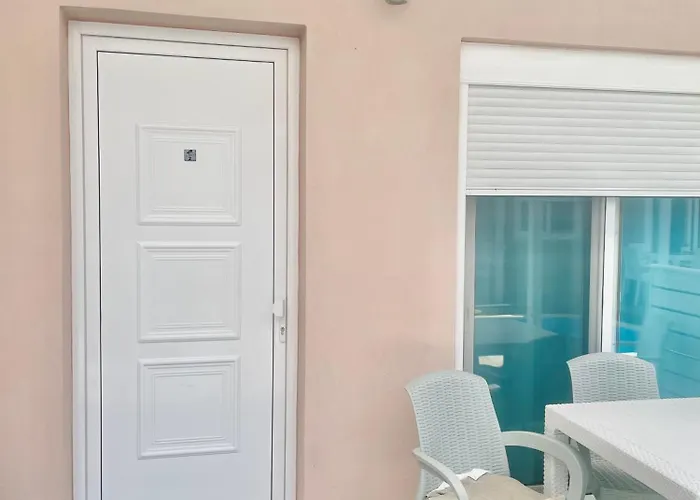 Avli & No2 Apartament Sarti