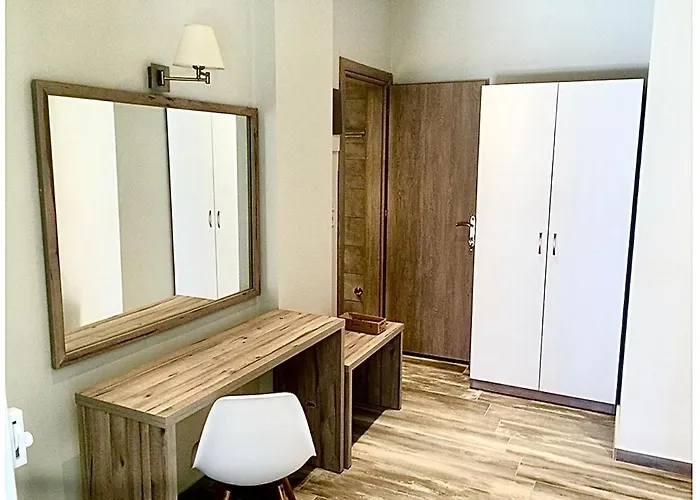 Avli & No2 سارتي